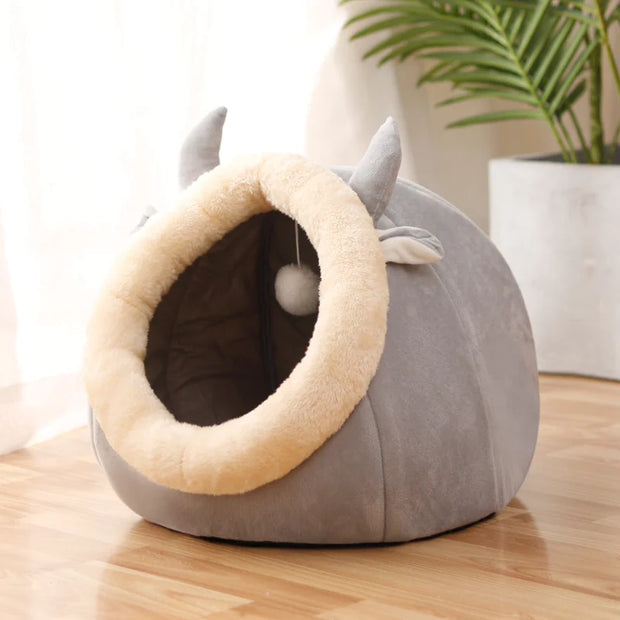 Plush Feline Pod